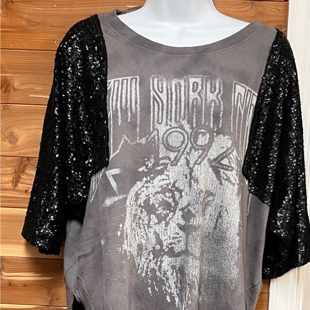 RARE!! Free people sparkle tee small